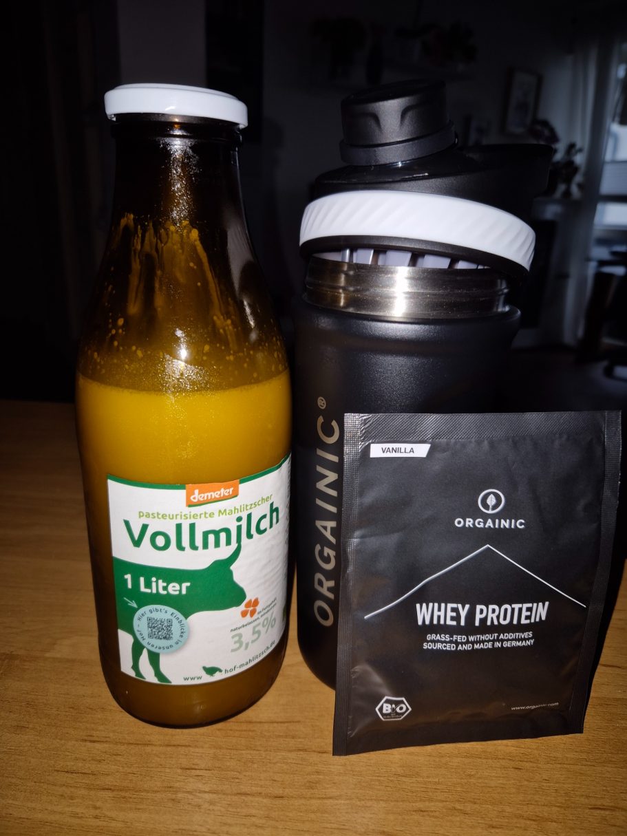 Auch das muss mal sein, aber nur mit hochwertigen Zutaten! (gutes Post-Workout, schnelle Proteinversorgung für deine Muskeln)